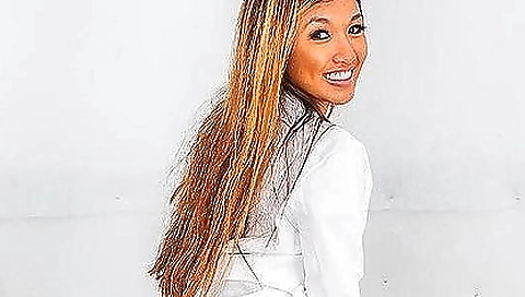 Big natural tits brunette babe fucking in vr porn video