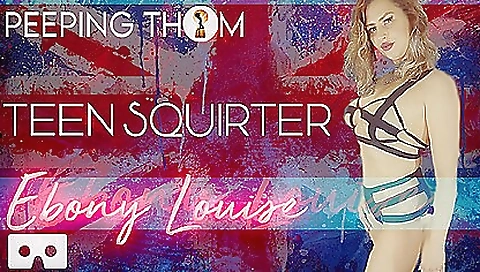 Blonde 18+ girl is masturbating in virtual reality