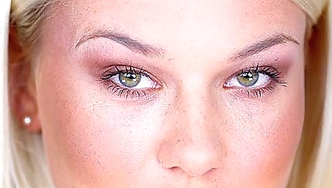 Petite girl with a nice body seduces a guy with a sexy face