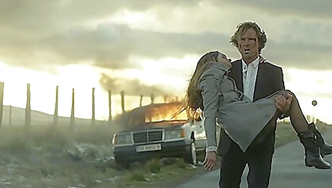 Hot brunette babe in sexy lingerie gets her pussy licked