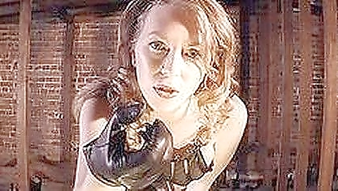 Virgin rides a dildo in her pussy after a long day