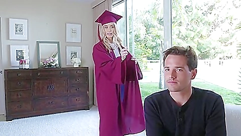 Horny threesome video with 3 sexy blonde women in the bed